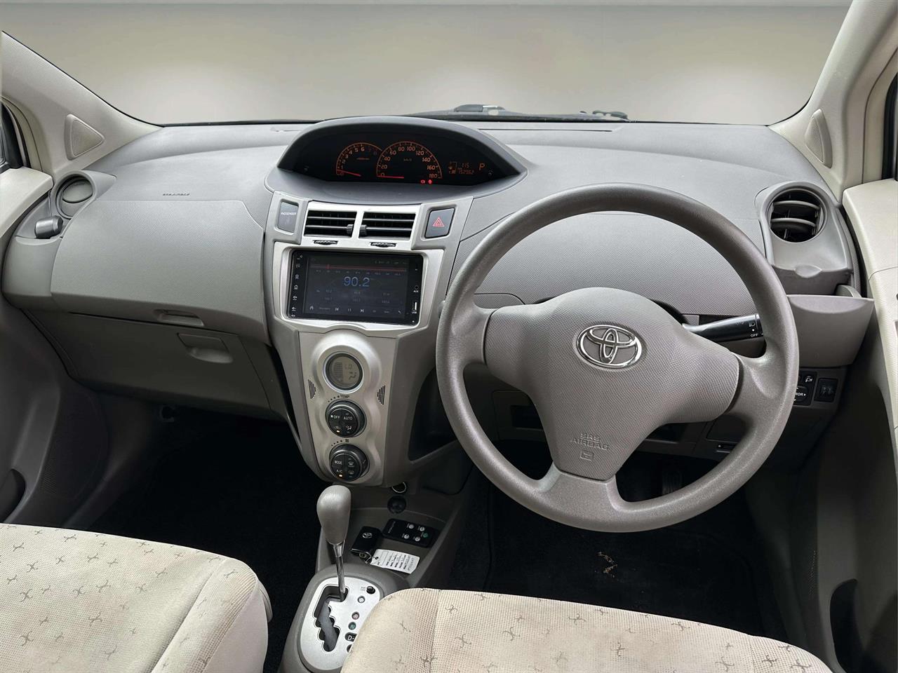 2010 Toyota Vitz