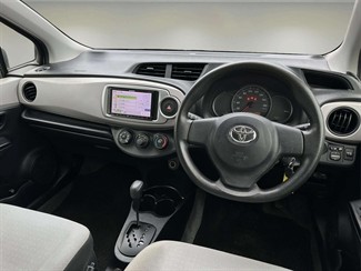 2012 Toyota Vitz - Thumbnail