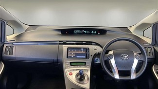 2014 Toyota Prius - Thumbnail