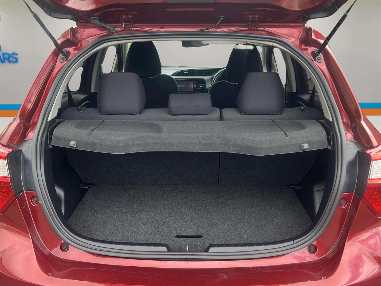 2017 Toyota Vitz