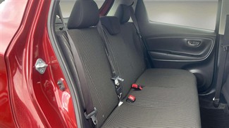 2017 Toyota Vitz - Thumbnail