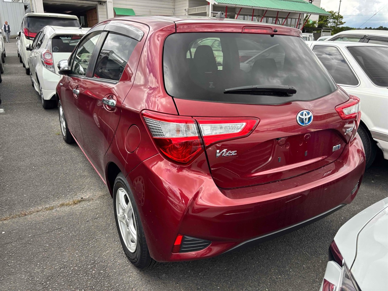 2017 Toyota Vitz