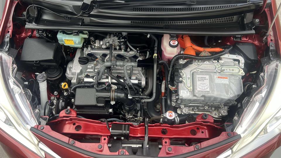 2017 Toyota Vitz