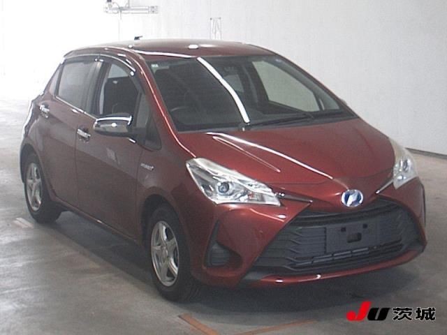 2017 Toyota Vitz