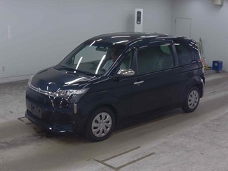 2015 Toyota SPADE - Thumbnail