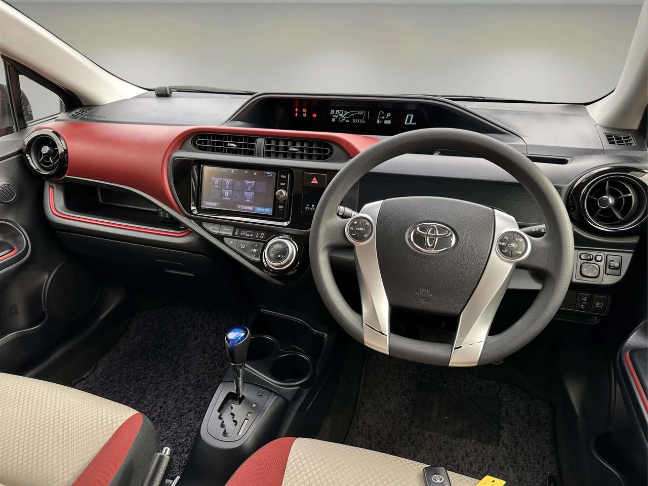 2016 Toyota AQUA