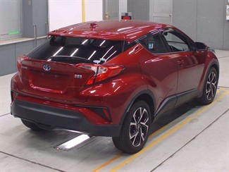 2017 Toyota C-HR - Thumbnail