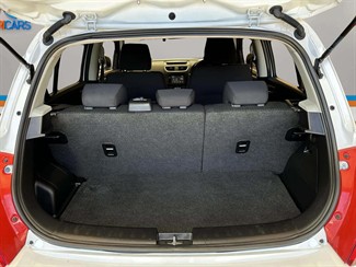 2015 Suzuki SWIFT - Thumbnail