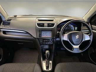 2015 Suzuki SWIFT - Thumbnail