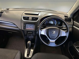2015 Suzuki SWIFT - Thumbnail