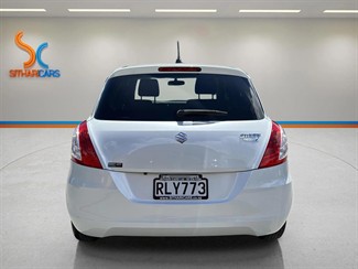 2015 Suzuki SWIFT - Thumbnail