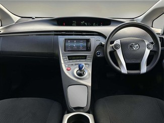 2015 Toyota Prius - Thumbnail