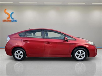 2015 Toyota Prius - Thumbnail