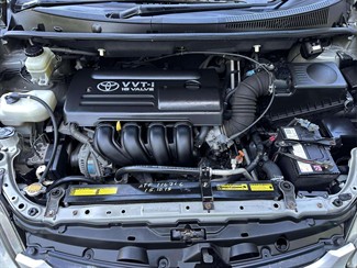 2004 Toyota WISH - Thumbnail