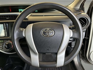 2012 Toyota AQUA - Thumbnail