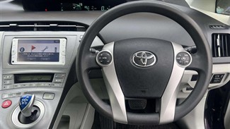 2014 Toyota Prius - Thumbnail