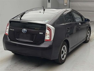 2014 Toyota Prius - Thumbnail