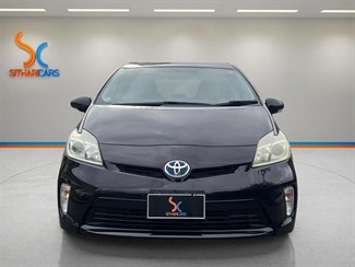2014 Toyota Prius - Thumbnail