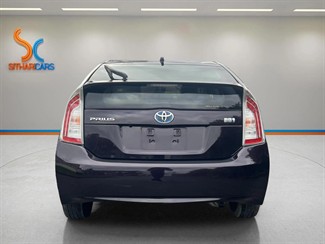 2014 Toyota Prius - Thumbnail