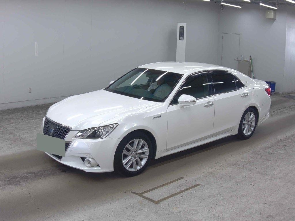 2014 Toyota CROWN