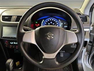 2016 Suzuki SWIFT - Thumbnail
