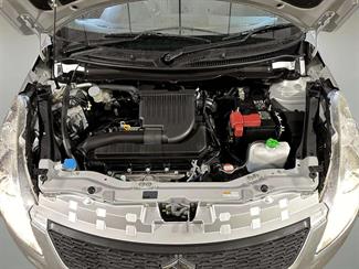 2016 Suzuki SWIFT - Thumbnail