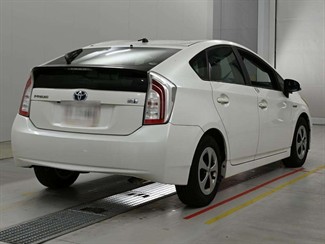 2013 Toyota Prius - Thumbnail