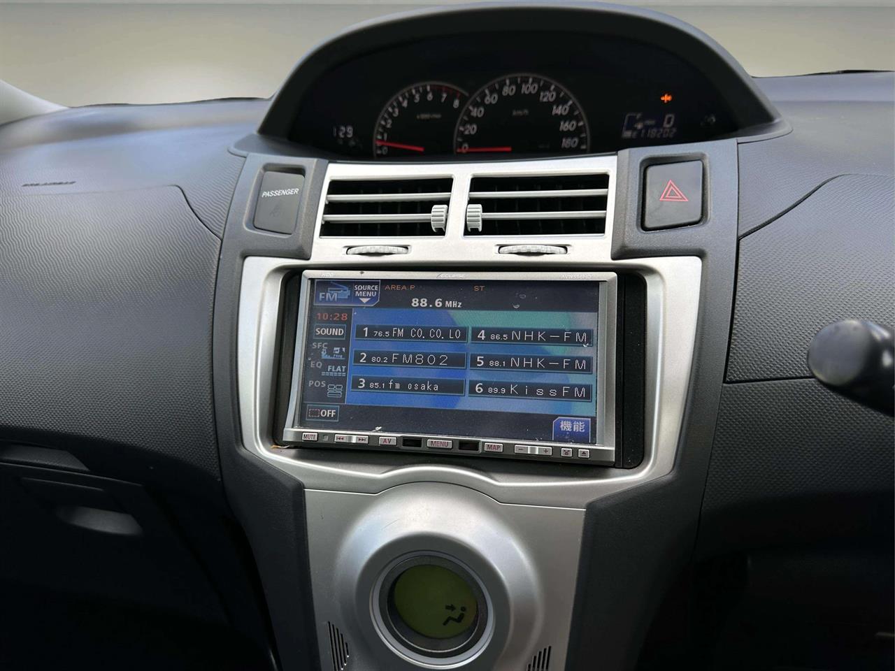 2006 Toyota Vitz