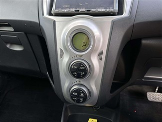 2006 Toyota Vitz - Thumbnail