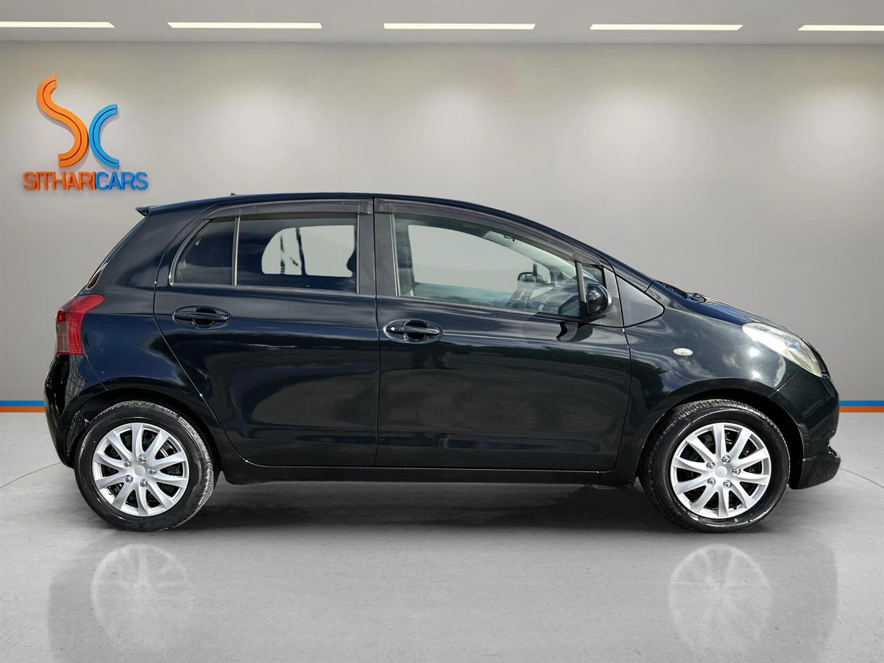 2006 Toyota Vitz