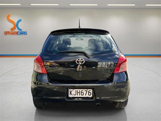 2006 Toyota Vitz - Thumbnail
