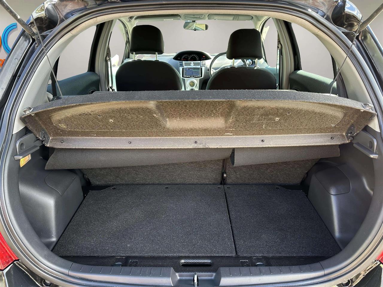 2006 Toyota Vitz