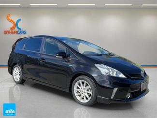 2014 Toyota Prius - Thumbnail