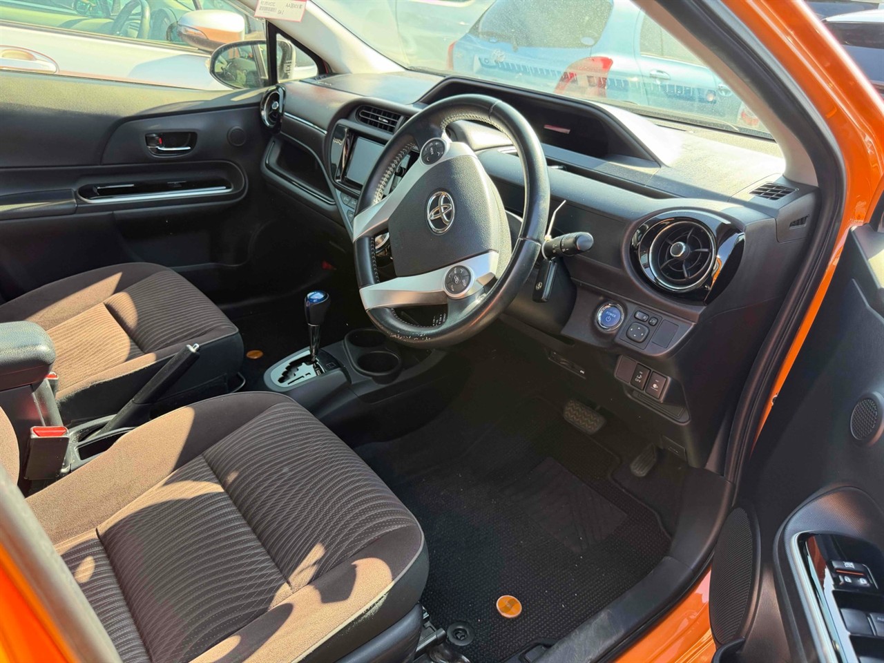 2015 Toyota AQUA