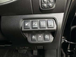 2017 Nissan Leaf - Thumbnail
