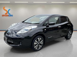2017 Nissan Leaf - Thumbnail