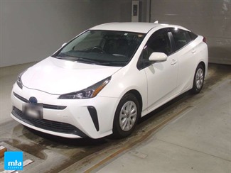 2021 Toyota Prius - Thumbnail