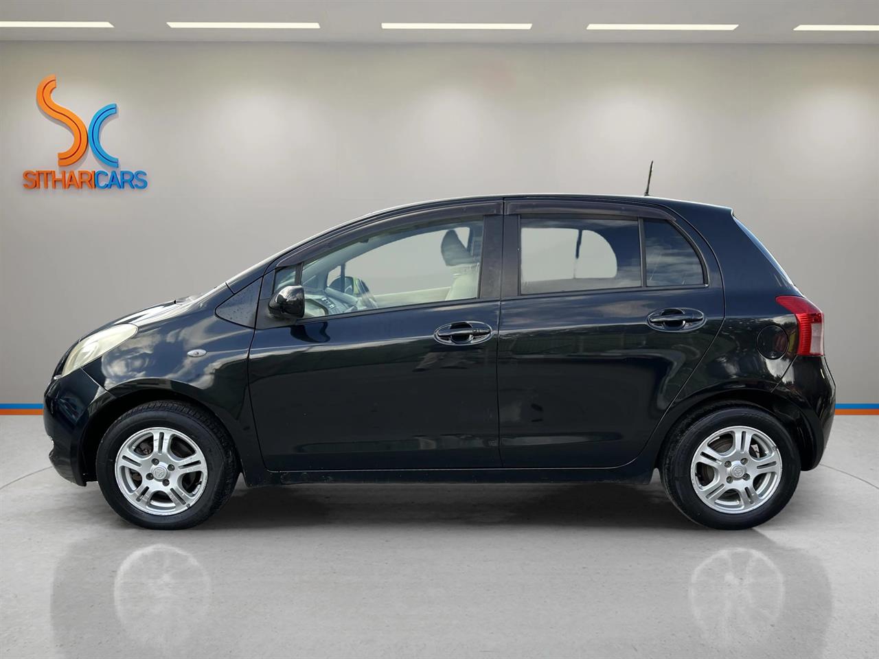 2006 Toyota Vitz