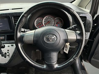 2009 Toyota WISH - Thumbnail