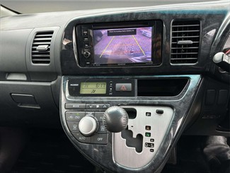 2009 Toyota WISH - Thumbnail