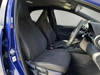 2021 Toyota Yaris - Thumbnail