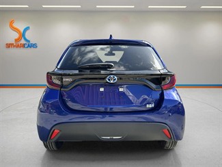 2021 Toyota Yaris - Thumbnail