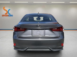 2014 Lexus IS 300h - Thumbnail