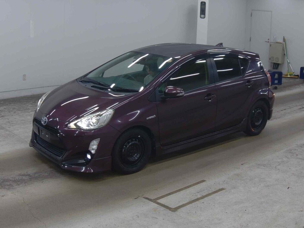 2016 Toyota AQUA