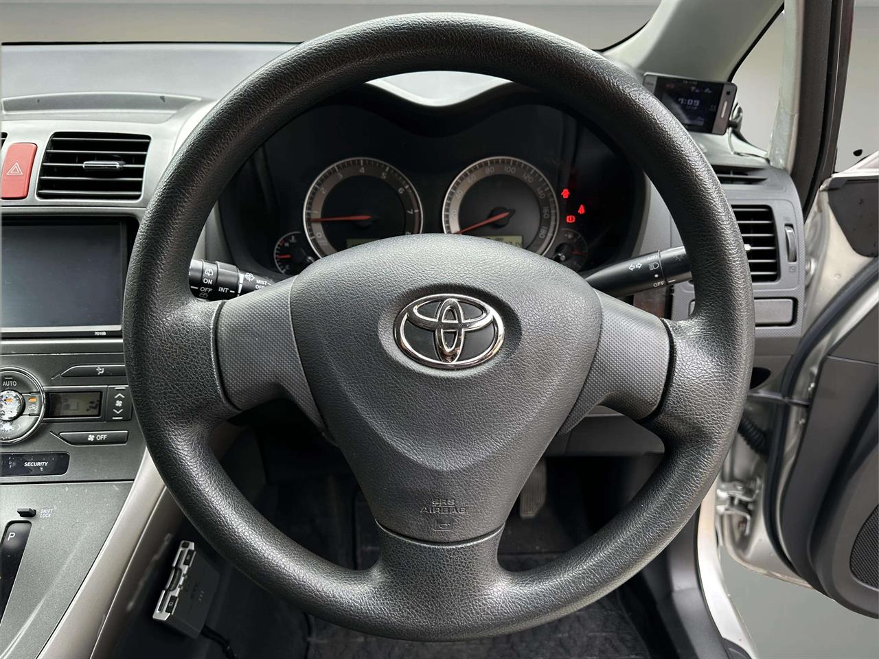 2006 Toyota AURIS