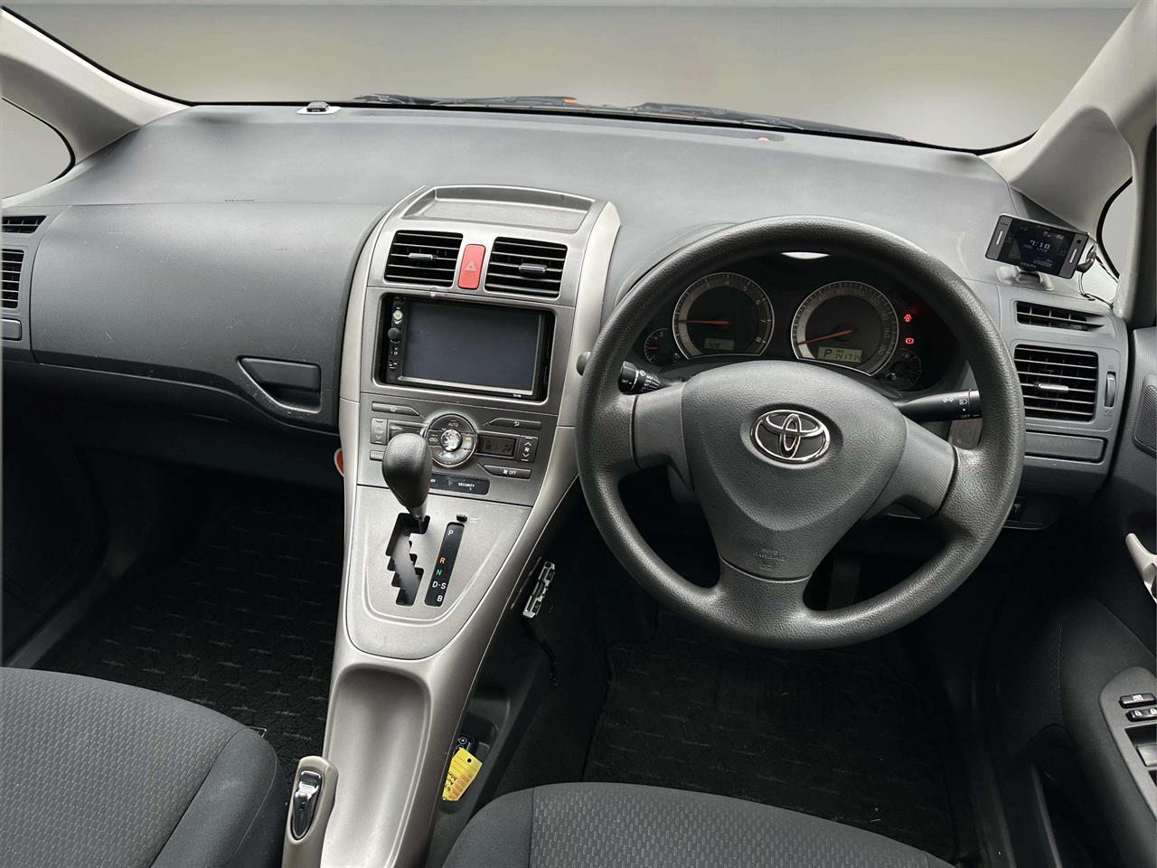 2006 Toyota AURIS