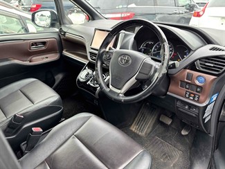 2015 Toyota ESQUIRE - Thumbnail