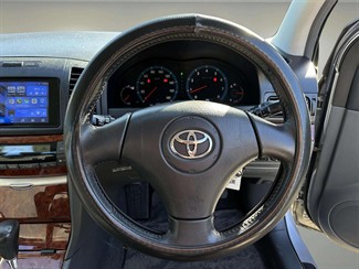 2005 Toyota Premio - Thumbnail