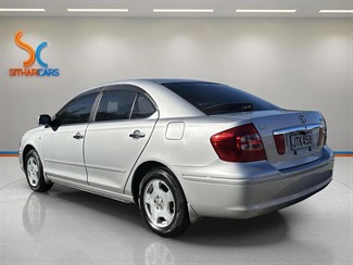 2005 Toyota Premio - Thumbnail