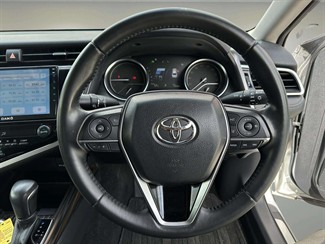 2017 Toyota Camry - Thumbnail